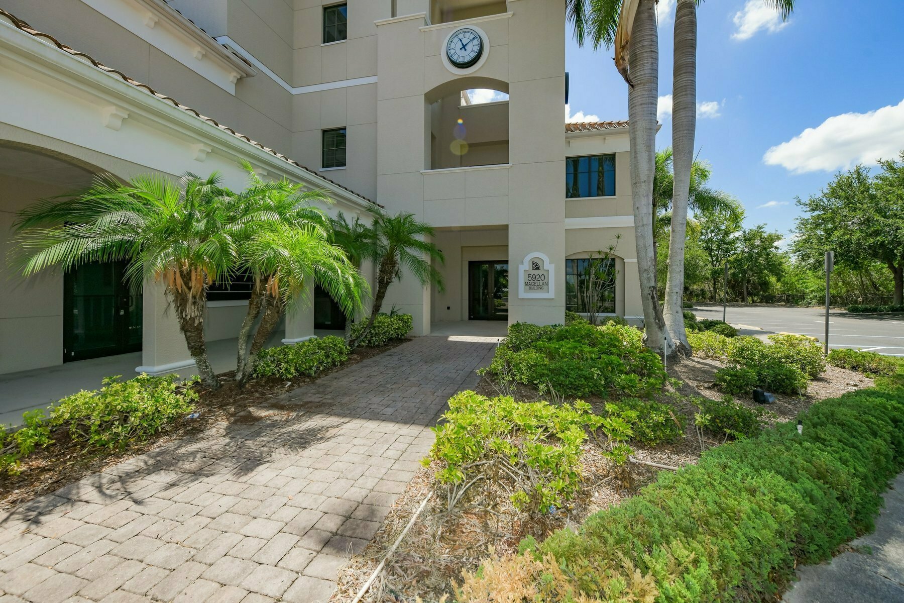 5920 Pan American Blvd - photo 27 of 92