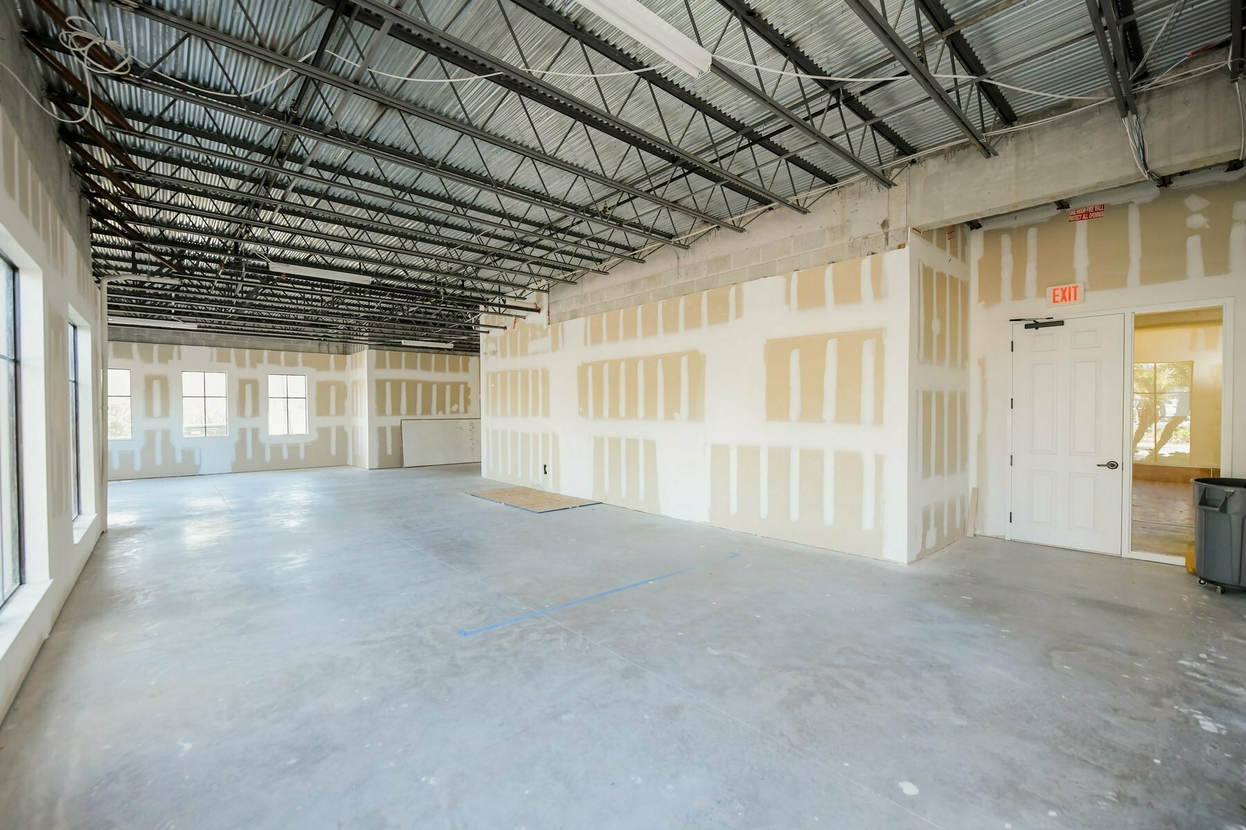 5920 Pan American Blvd - photo 32 of 92