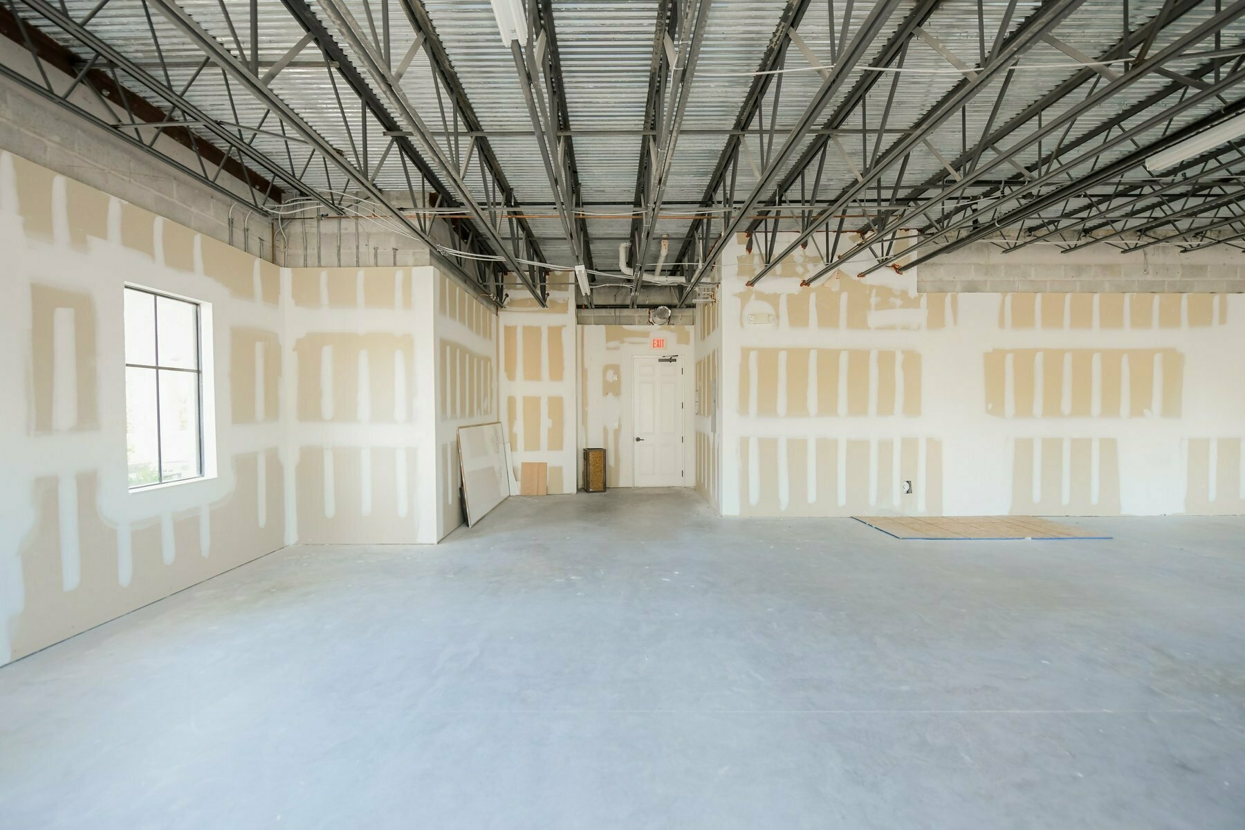 5920 Pan American Blvd - photo 34 of 92