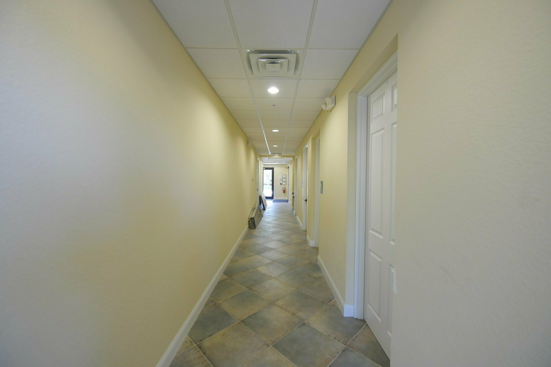 5920 Pan American Blvd - photo 37 of 92