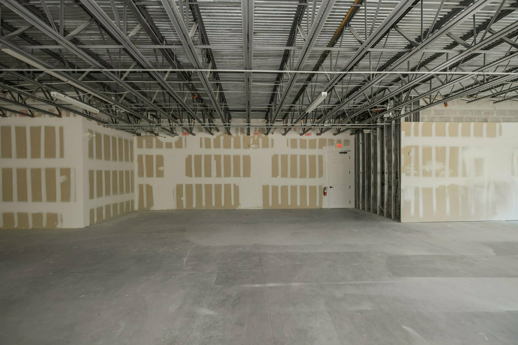 5920 Pan American Blvd - photo 41 of 92