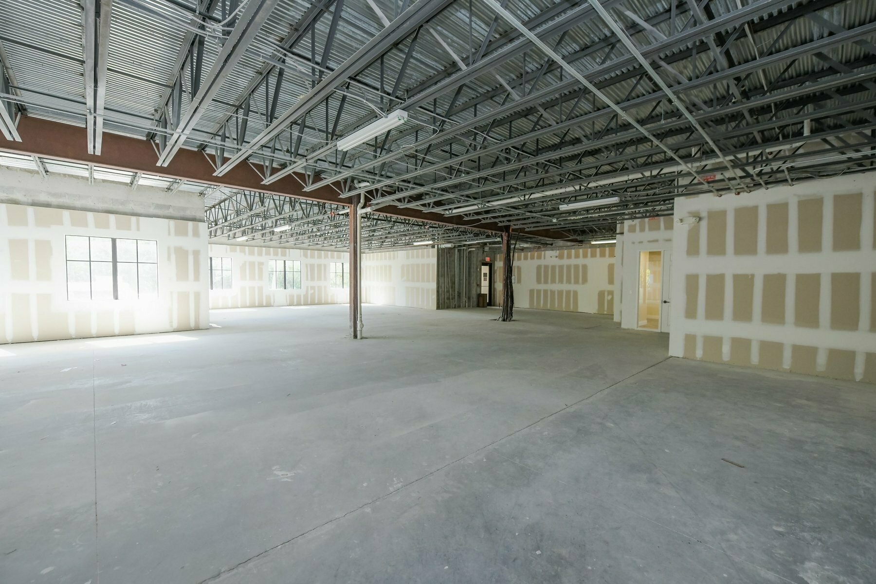 5920 Pan American Blvd - photo 43 of 92