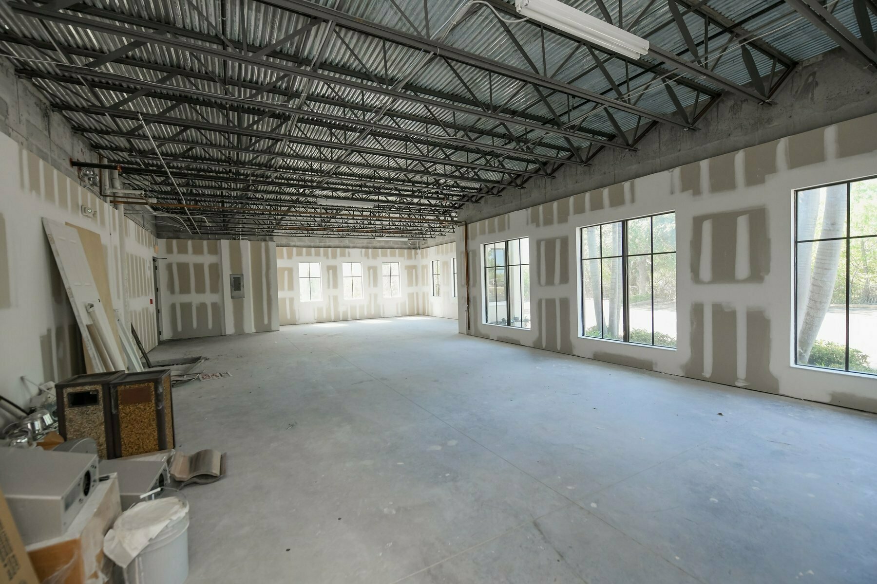 5920 Pan American Blvd - photo 46 of 92