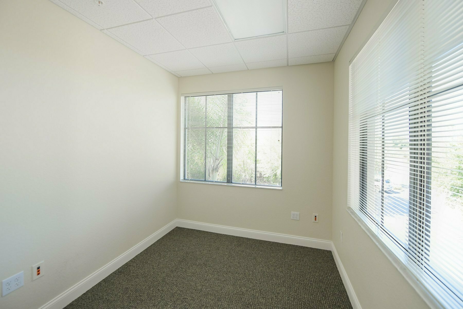 5920 Pan American Blvd - photo 58 of 92