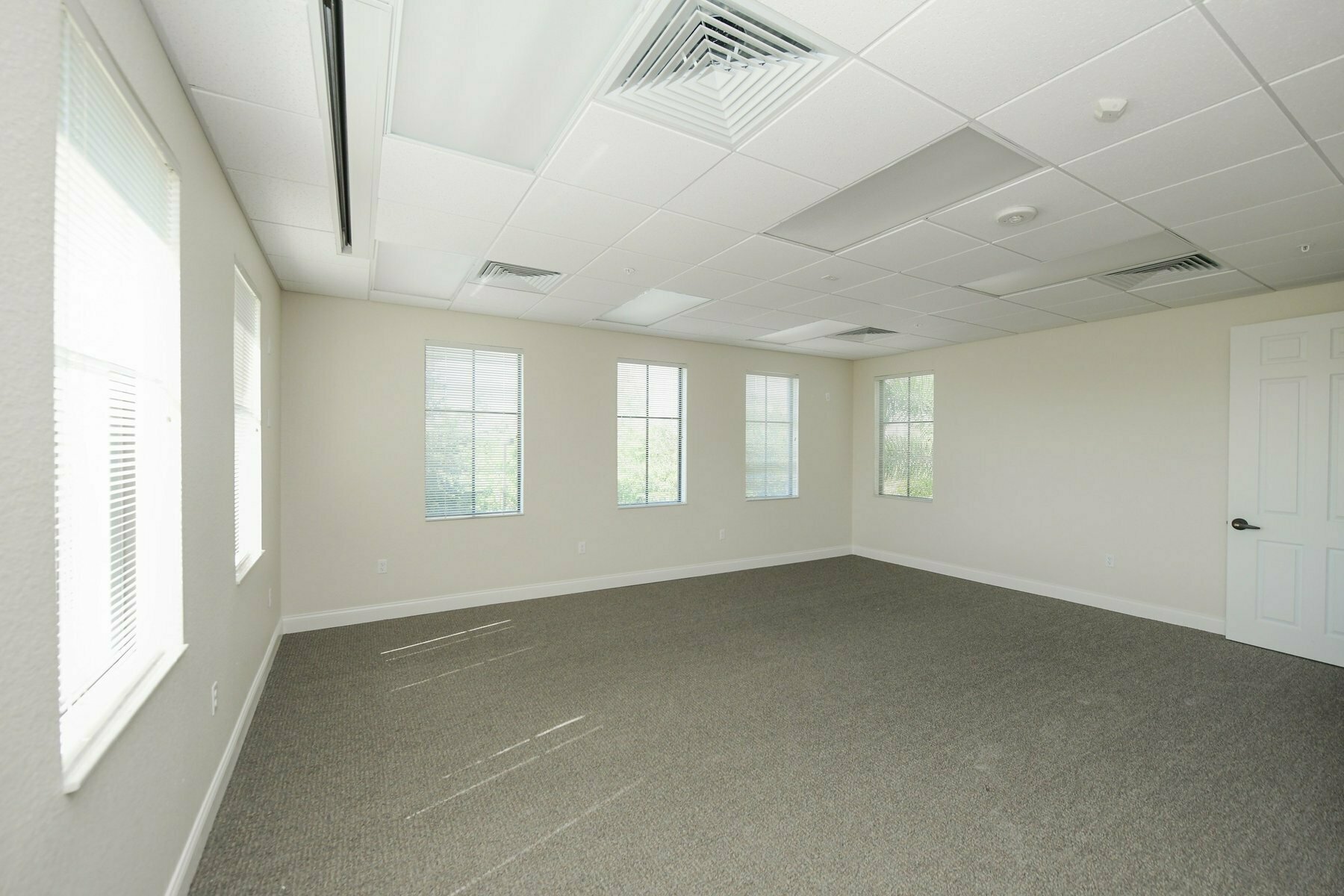 5920 Pan American Blvd - photo 64 of 92