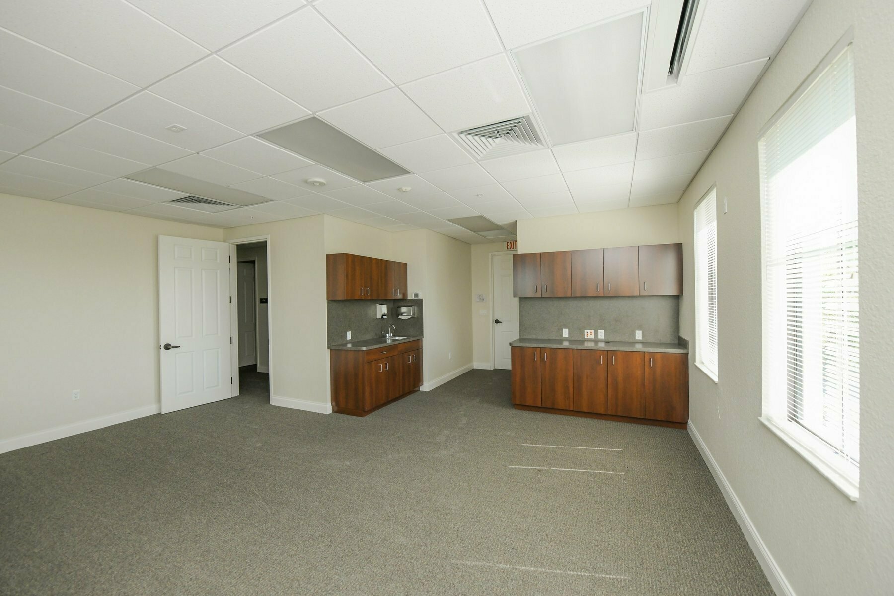 5920 Pan American Blvd - photo 65 of 92