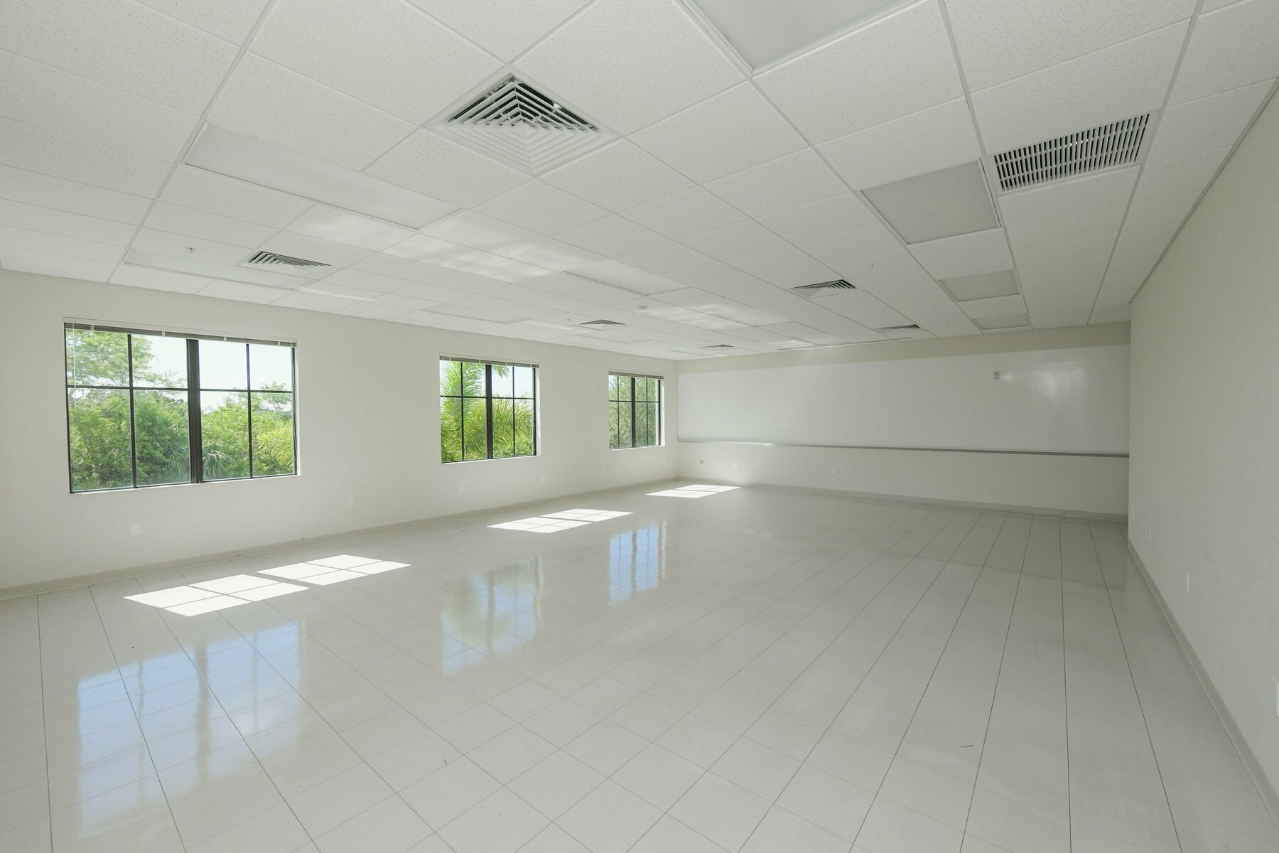 5920 Pan American Blvd - photo 66 of 92