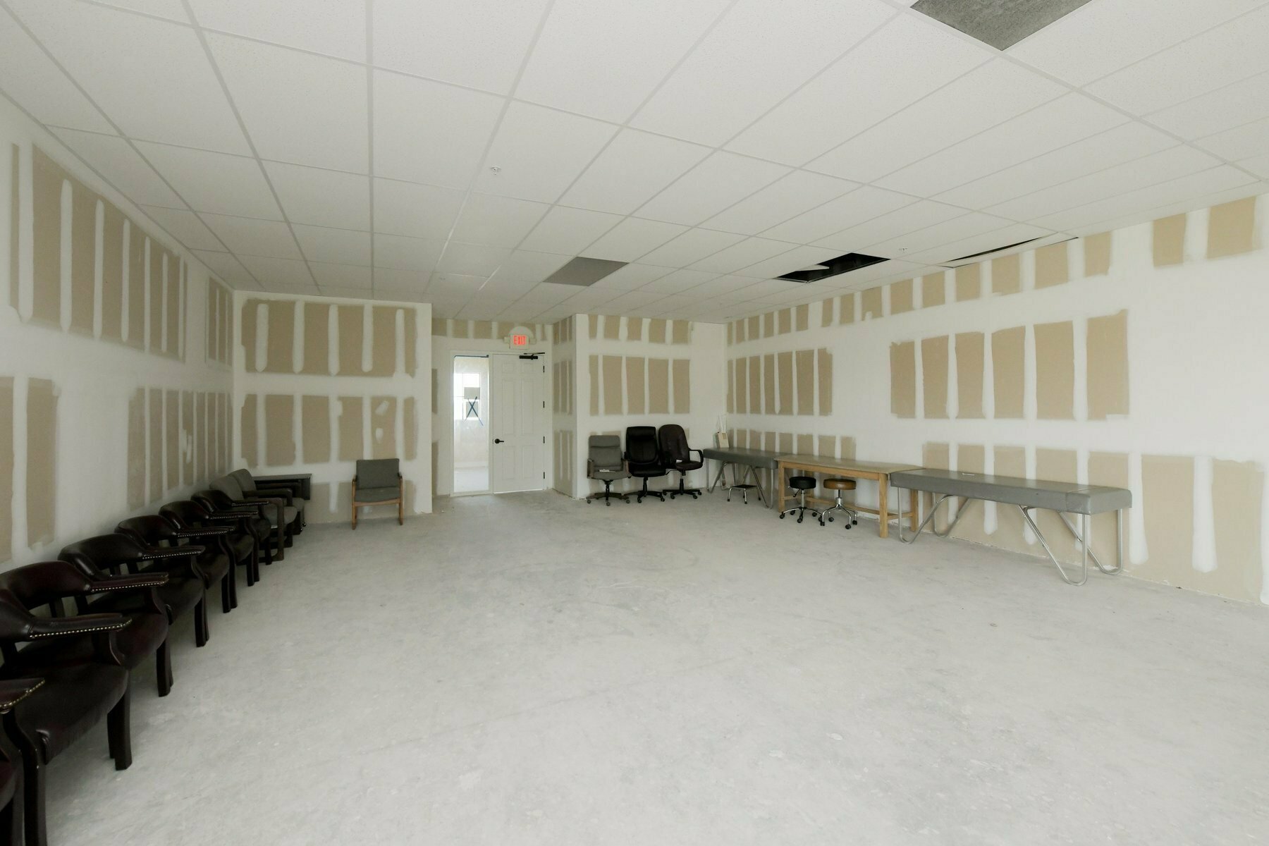 5920 Pan American Blvd - photo 81 of 92