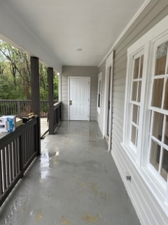 906 Boone Dr.