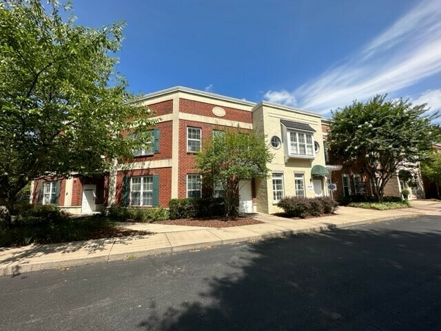 First Floor Condo Office w/Kitchenette & Back Patio