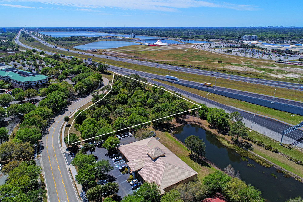 6200 Lake Osprey Drive - photo 7 of 11