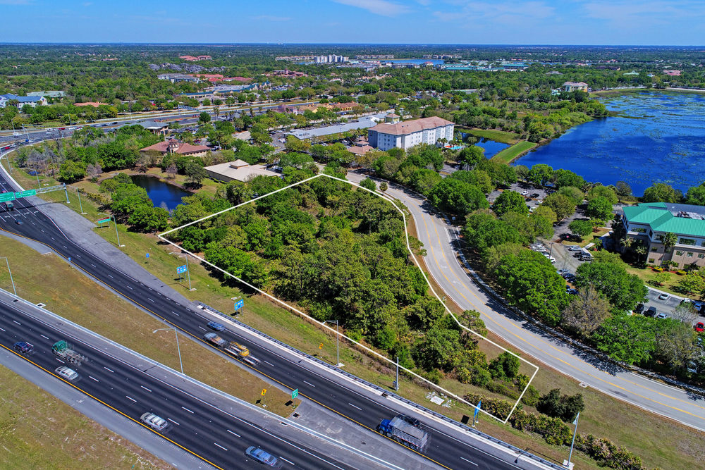 6200 Lake Osprey Drive - photo 9 of 11