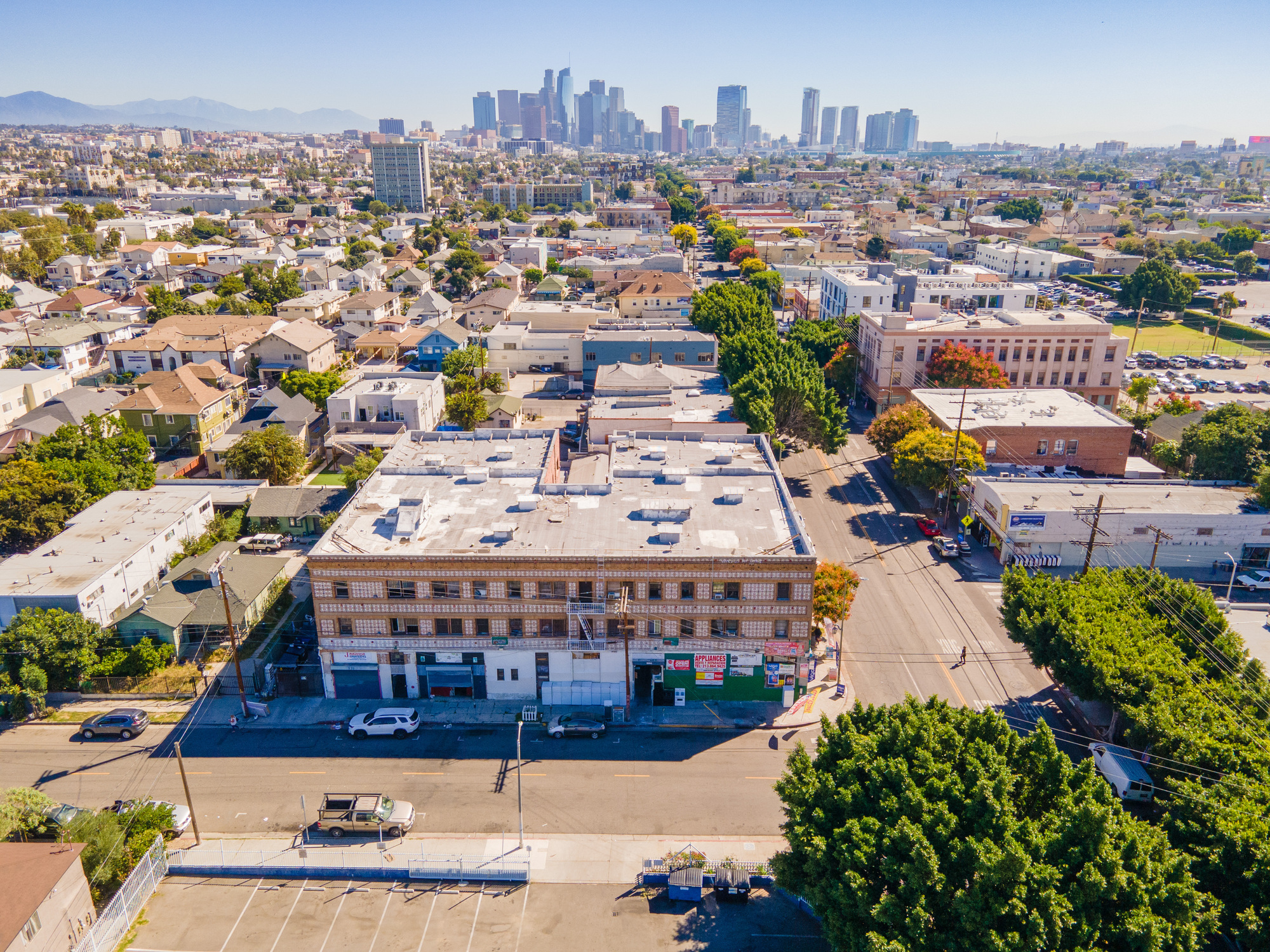 2709 Pico Blvd thumbnail 3