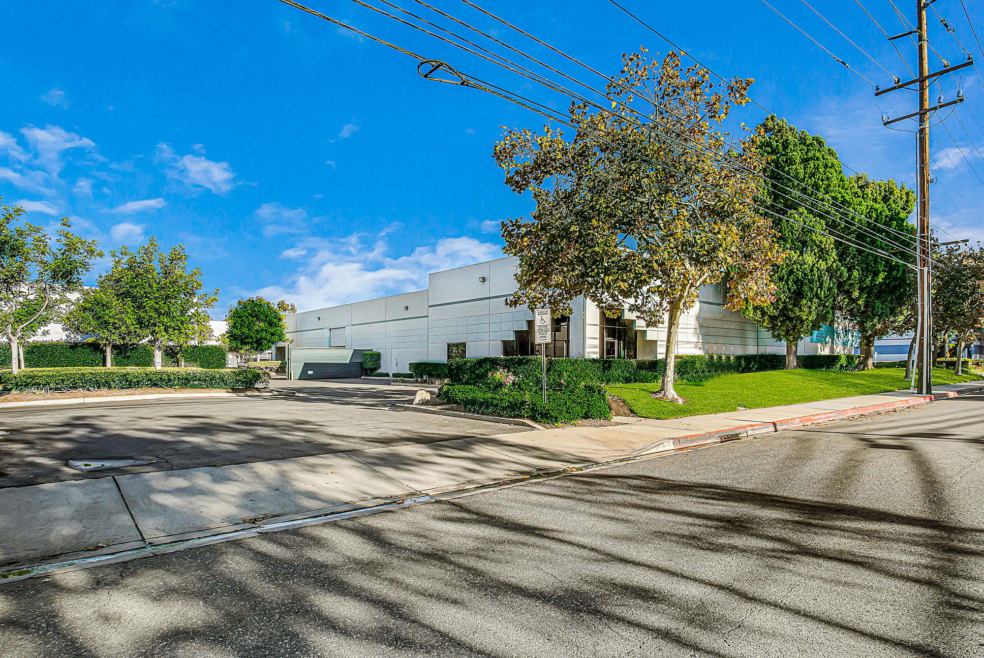 3205 POMONA BLVD 5