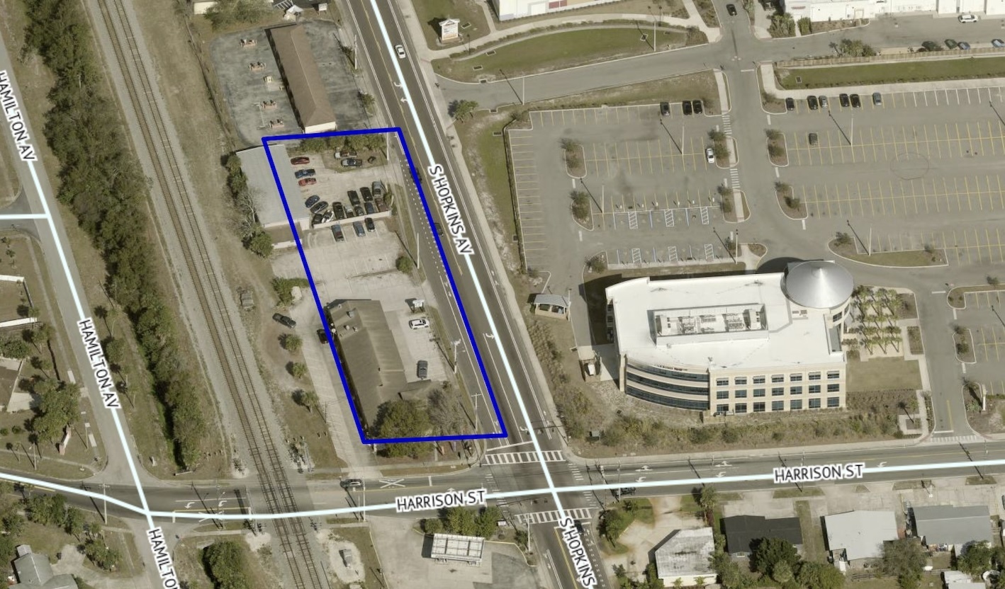 FOR SALE - INVESTMENT PROPERTY IN PRIME RETAIL LOCATION 5