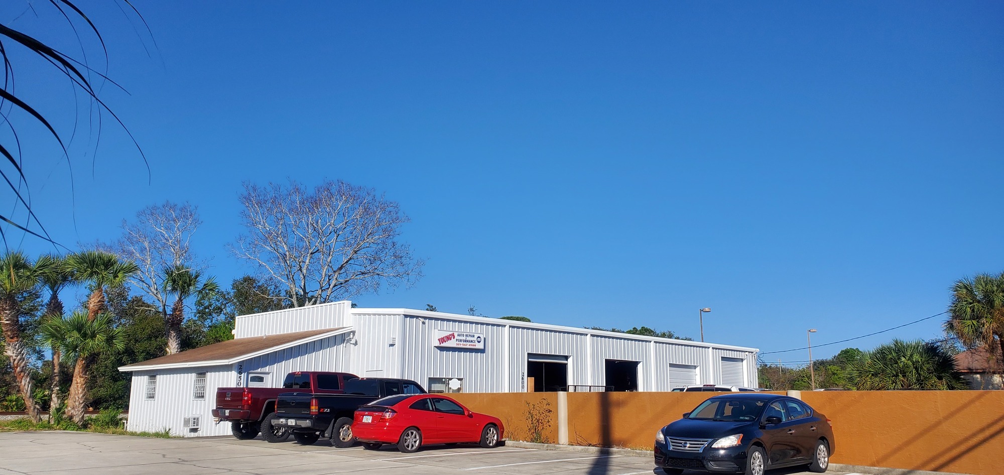FOR SALE - INVESTMENT PROPERTY IN PRIME RETAIL LOCATION 4
