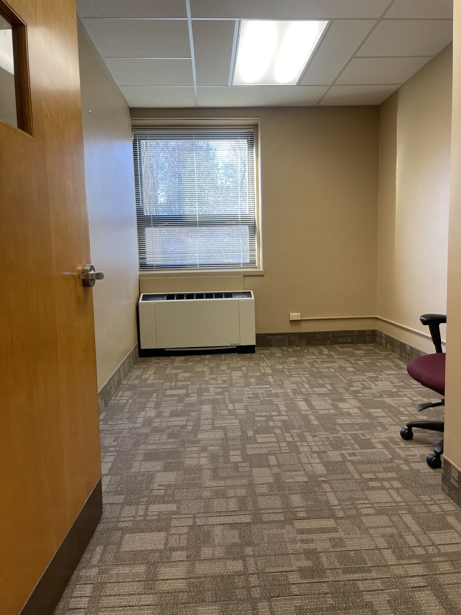 200 Hillside Circle, photo 20