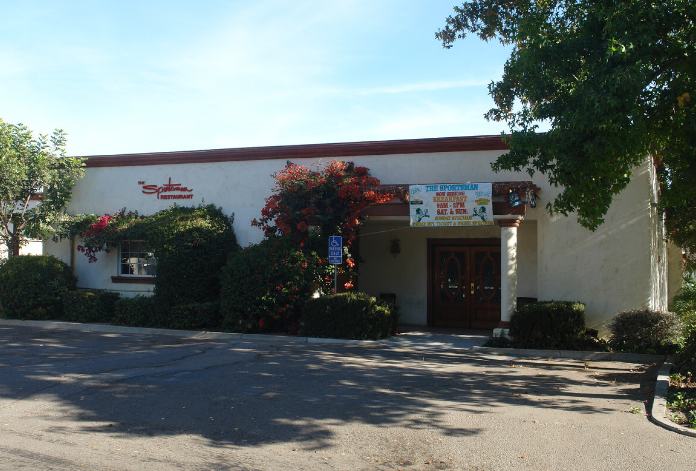 4426 Central Ave Camarillo - The Sportsman Restaurant 3