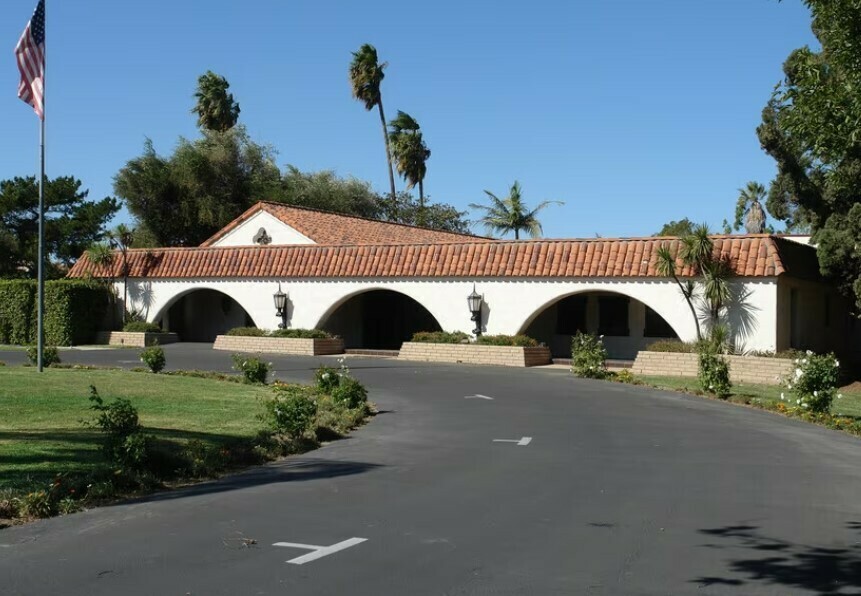 4426 Central Ave Camarillo - The Sportsman Restaurant 4
