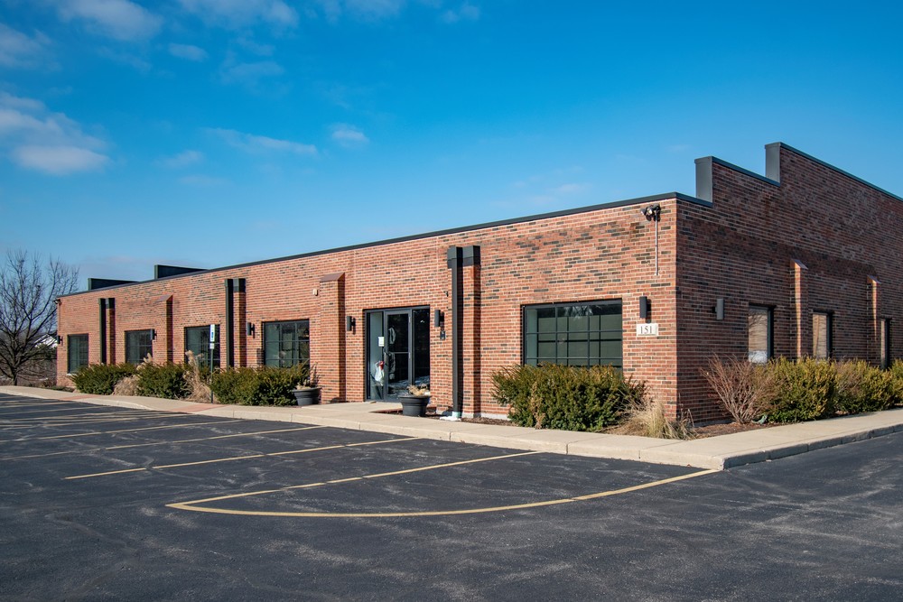 151 Hawthorne Lane, West Chicago, IL for sale