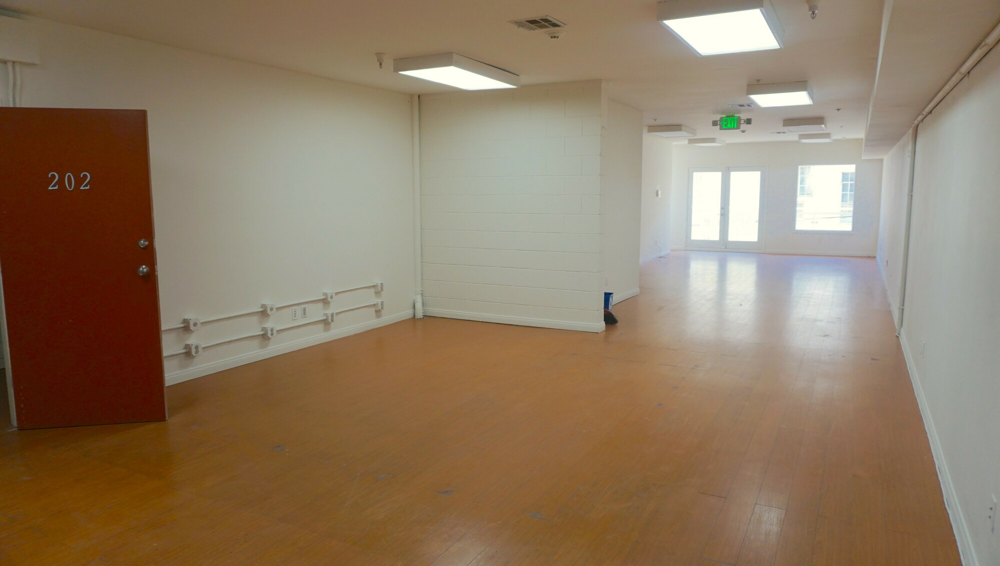 1,200 sq/ft +/- Office Space For Lease