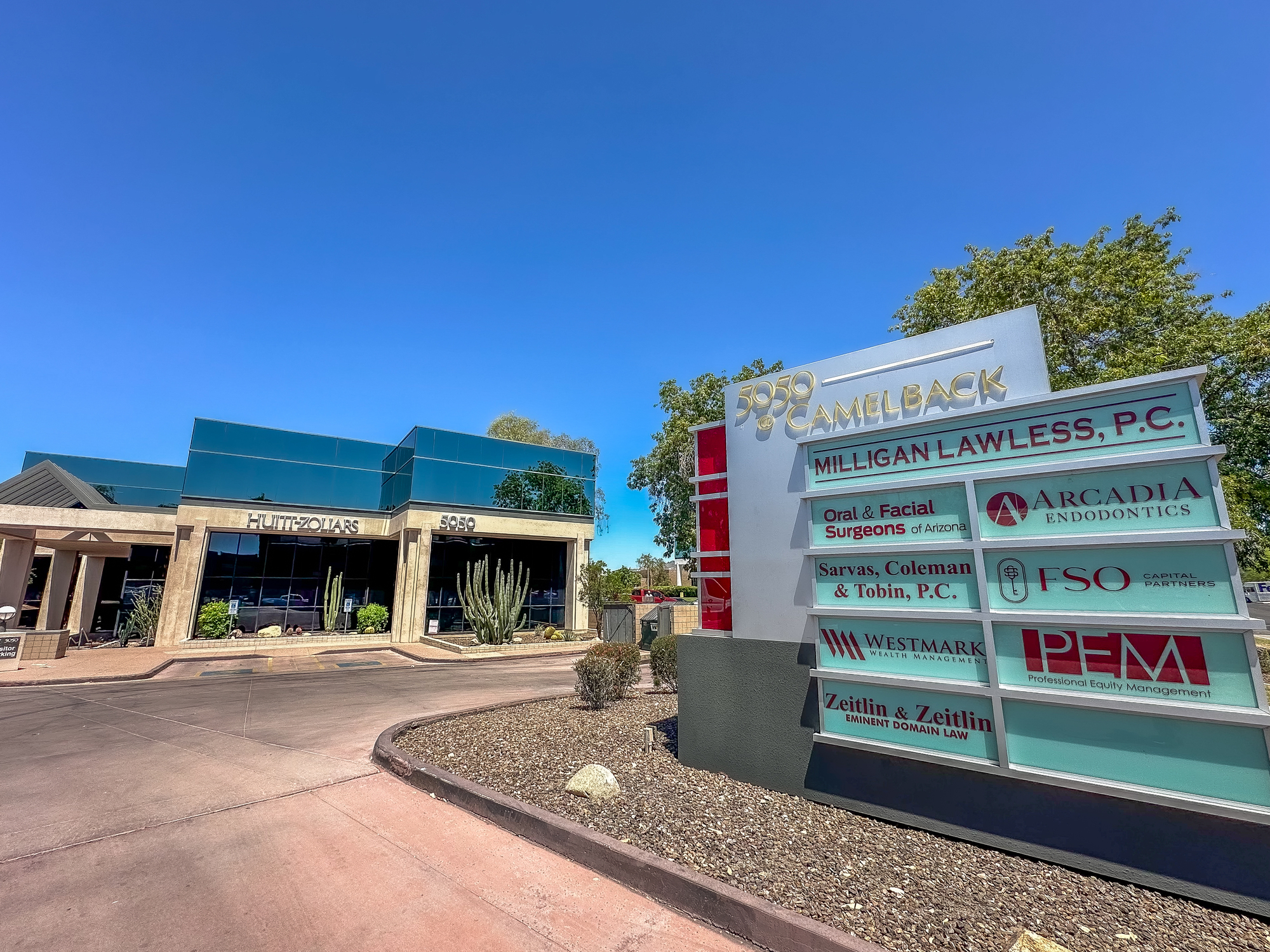 5050 N 40th St, Suite 160