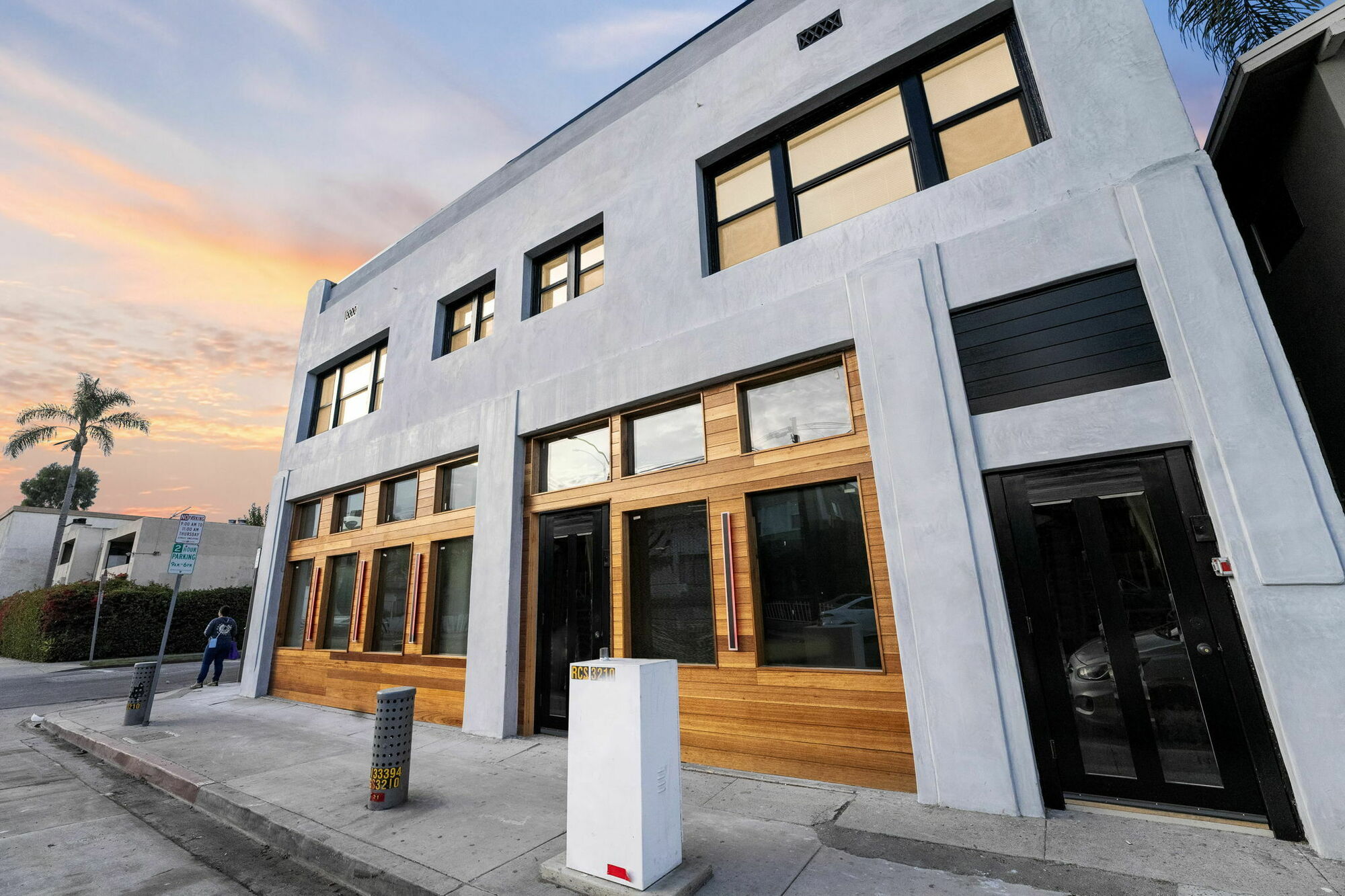 1427 E 4th St thumbnail 7