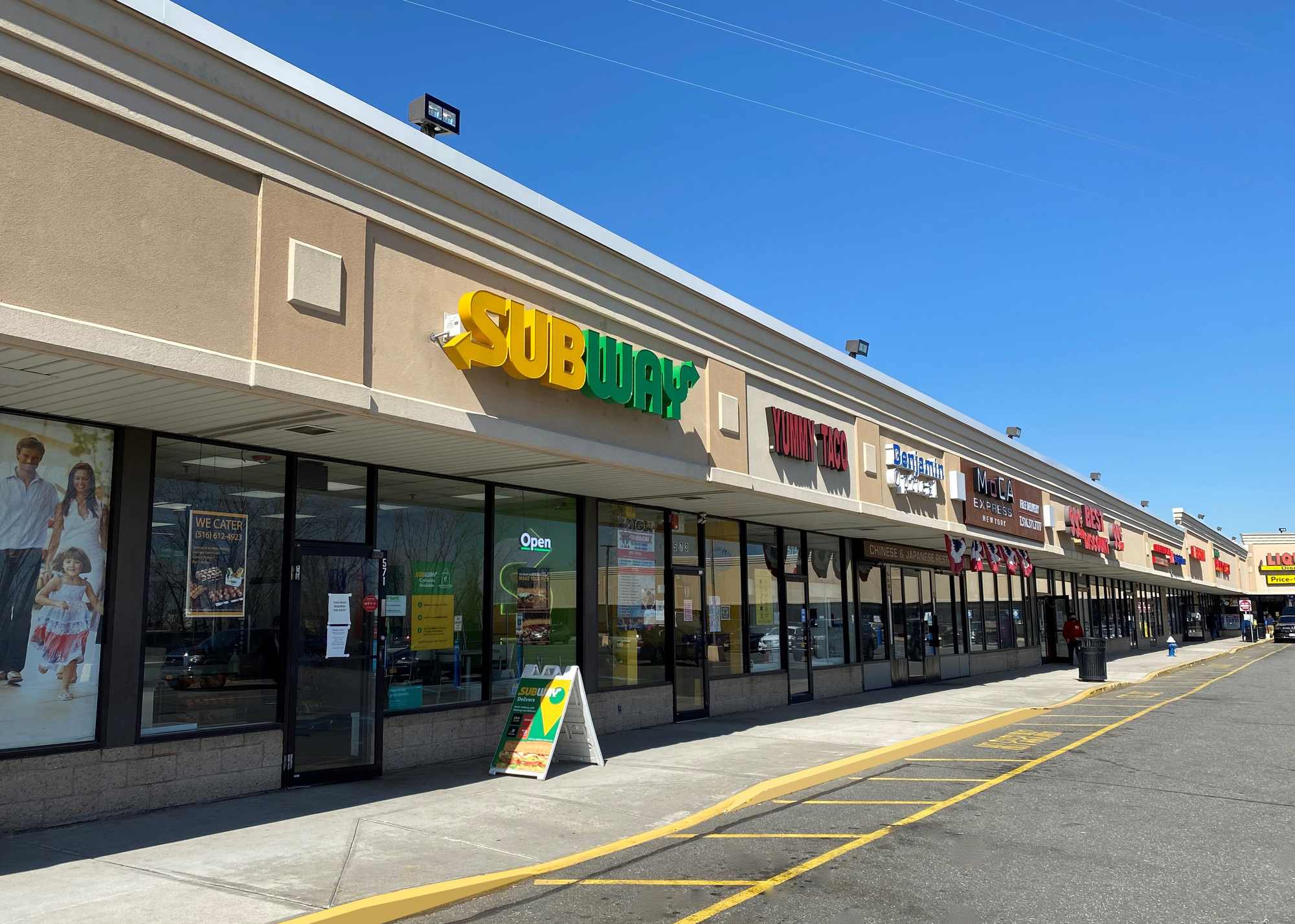 Grocery Anchored Burnside Commons Shopping Center