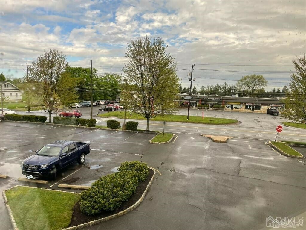 3,000 SF OFFICE SPACE FOR LEASE 2
