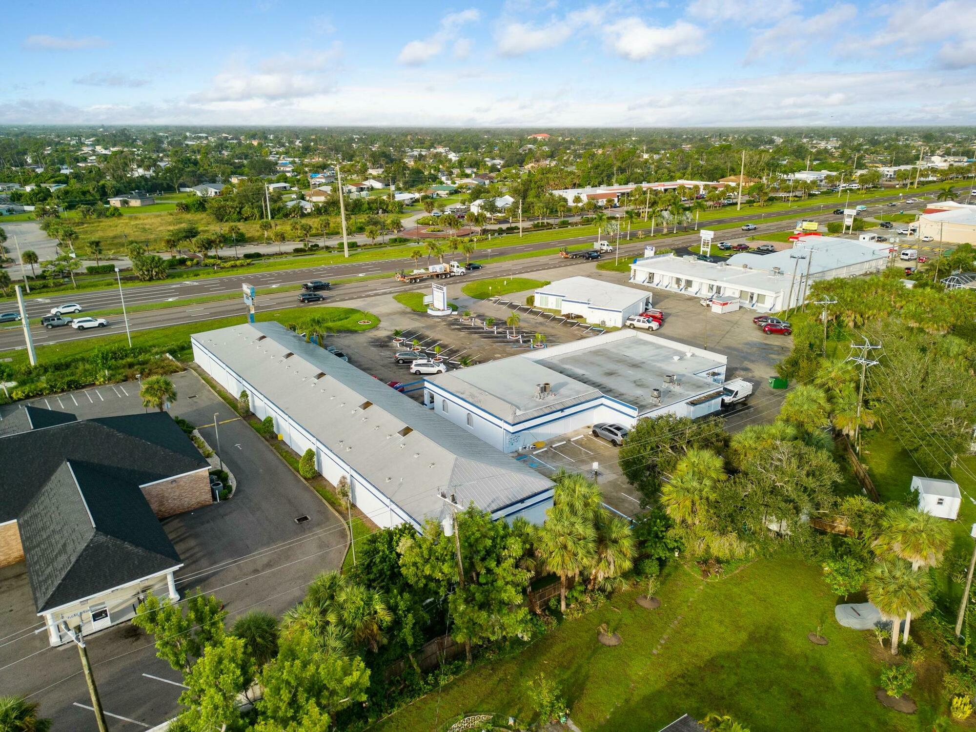 2886 Tamiami Trail - photo 8 of 11