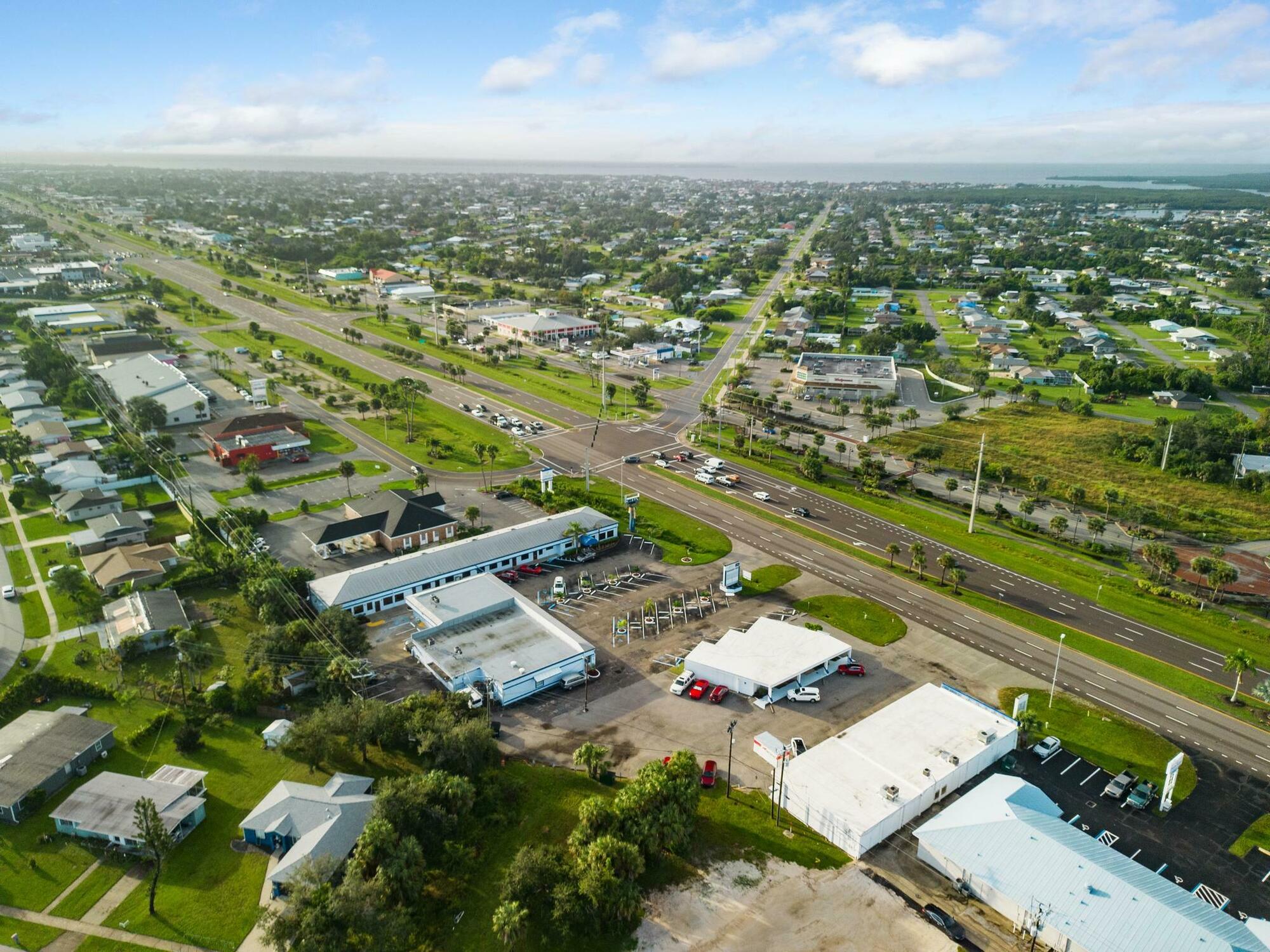 2886 Tamiami Trail - photo 10 of 11