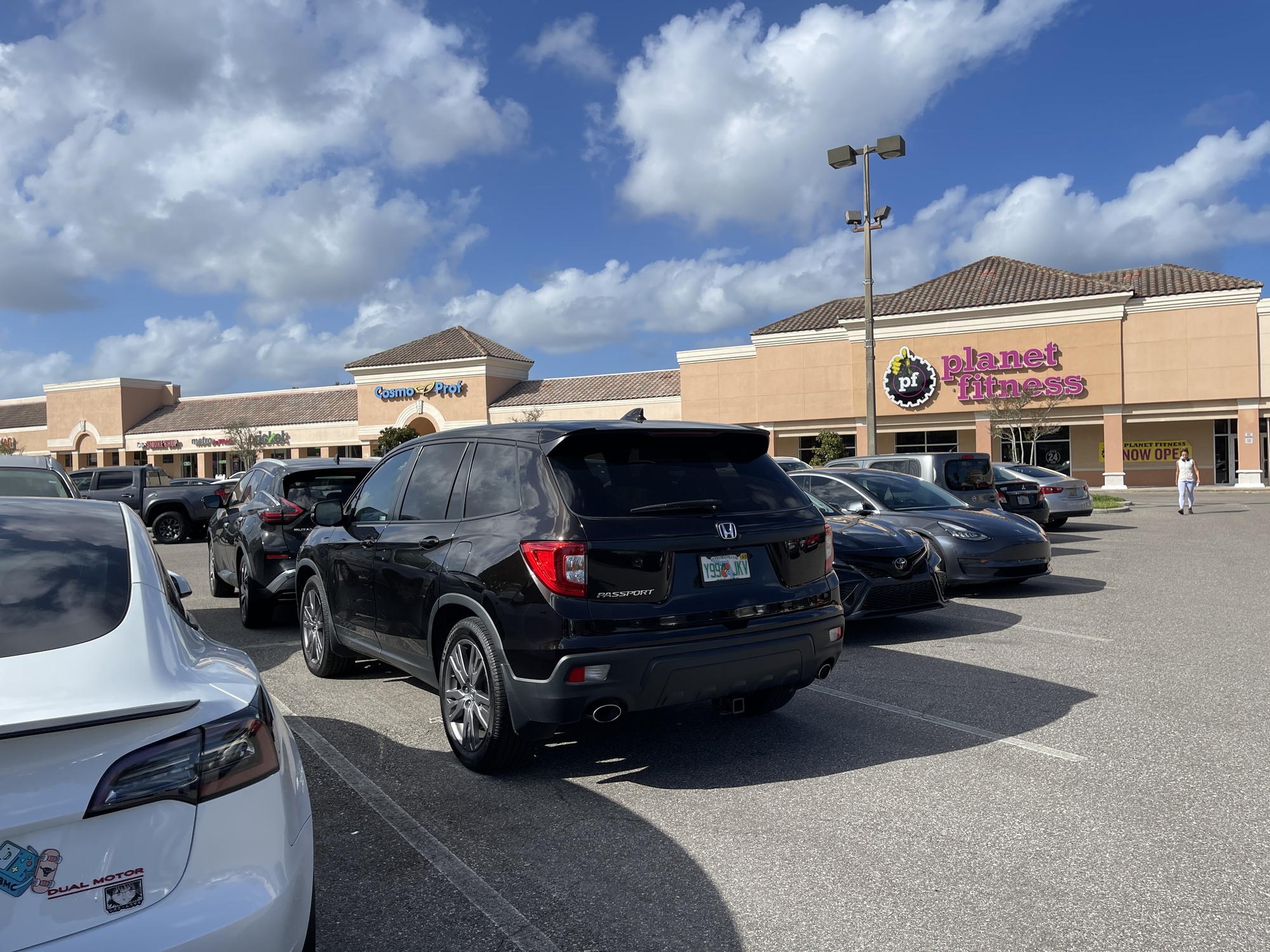 Half Acre +/- Ground Lease - Busy Plaza!  5