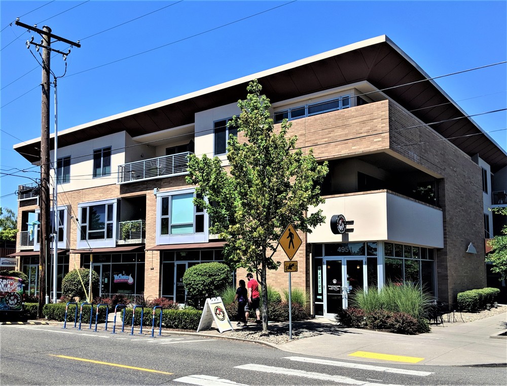Beautiful Fremont Retail Space