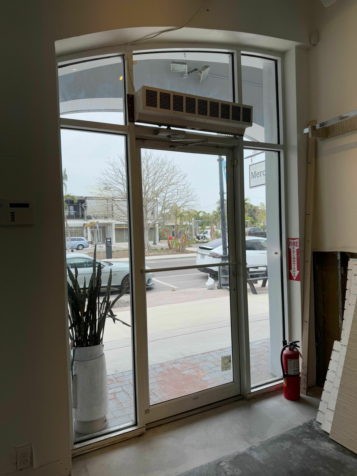 466 John Ringling Boulevard - photo 3 of 19