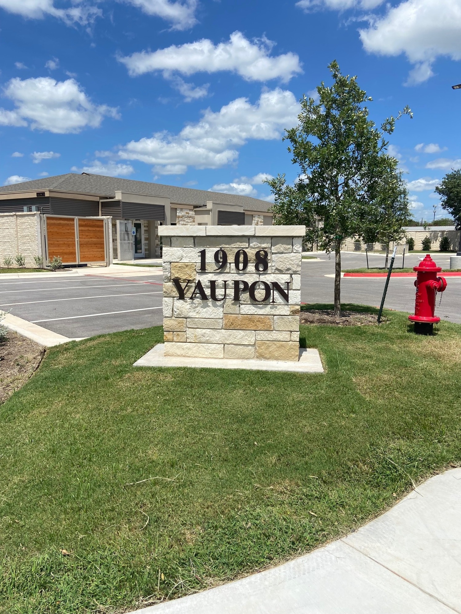 1908 Yaupon Trl, Bldg 1, Suite #104 3