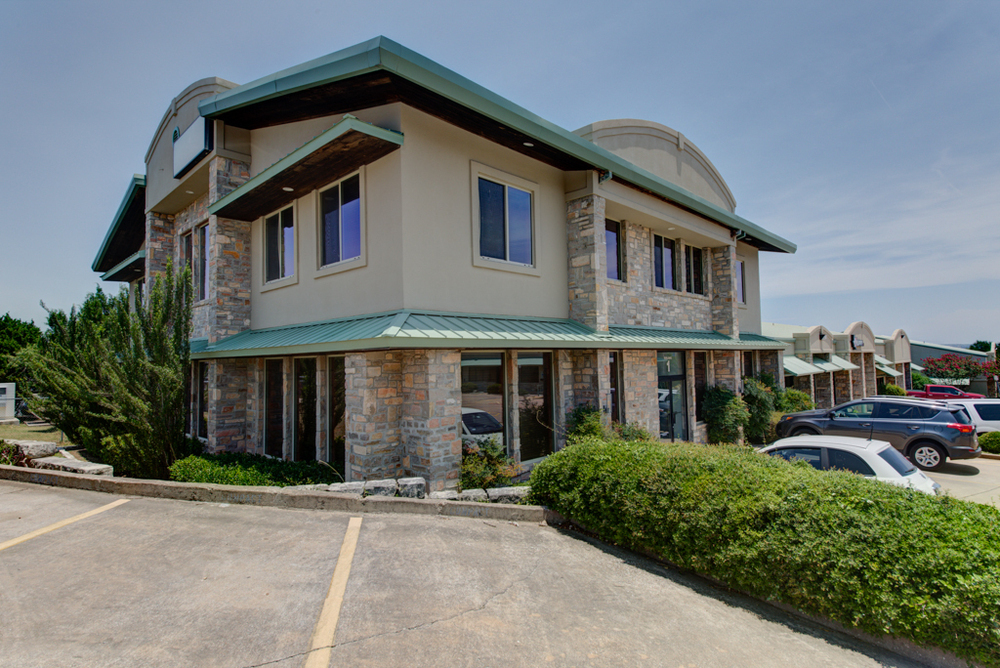 Vineyard Business Center Office