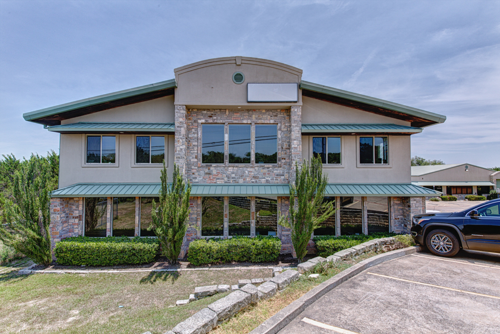 Vineyard Business Center Office 2