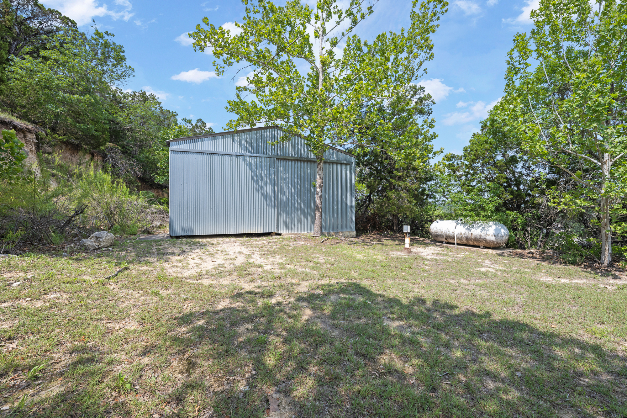 19019 Hwy 71 W- Lease 3