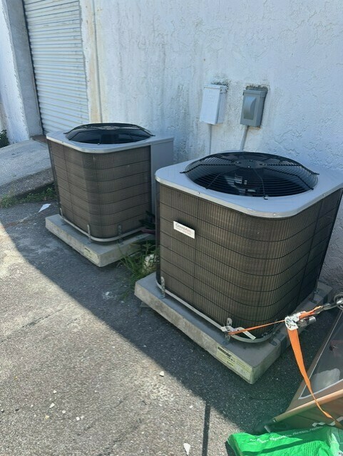 2586 Tamiami Trl Unit B - photo 8 of 9