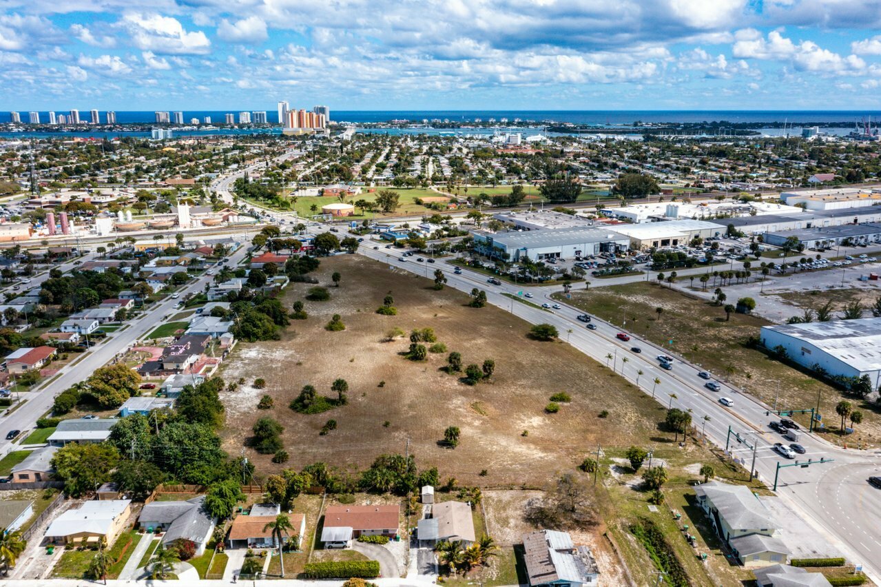 Land in Riviera Beach 3