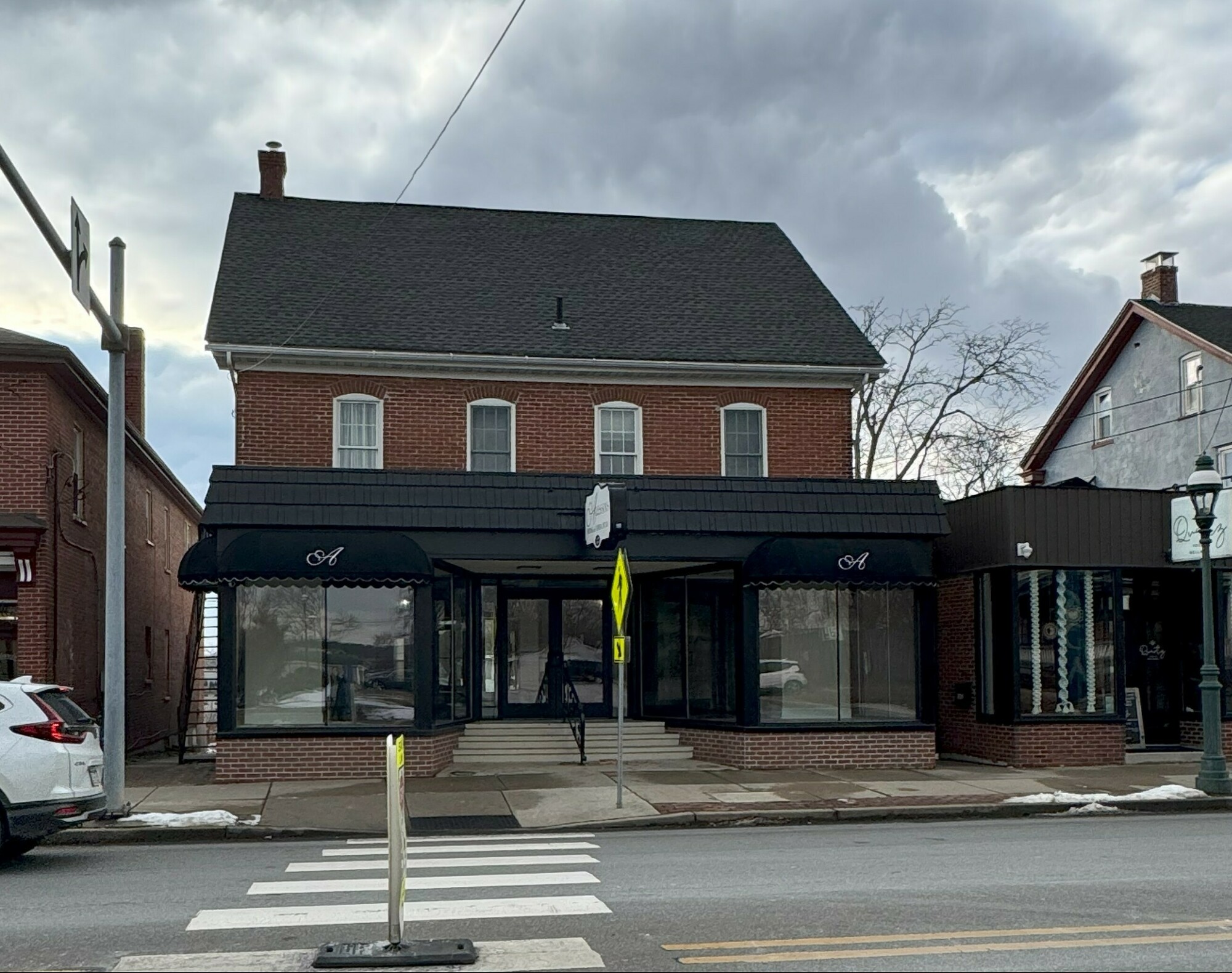 Prime Main Street Location