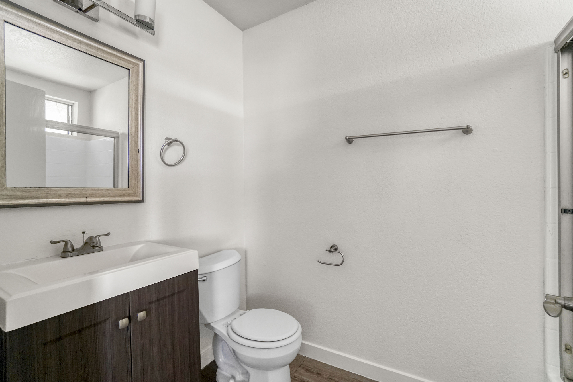 751 Cerritos Ave thumbnail 13