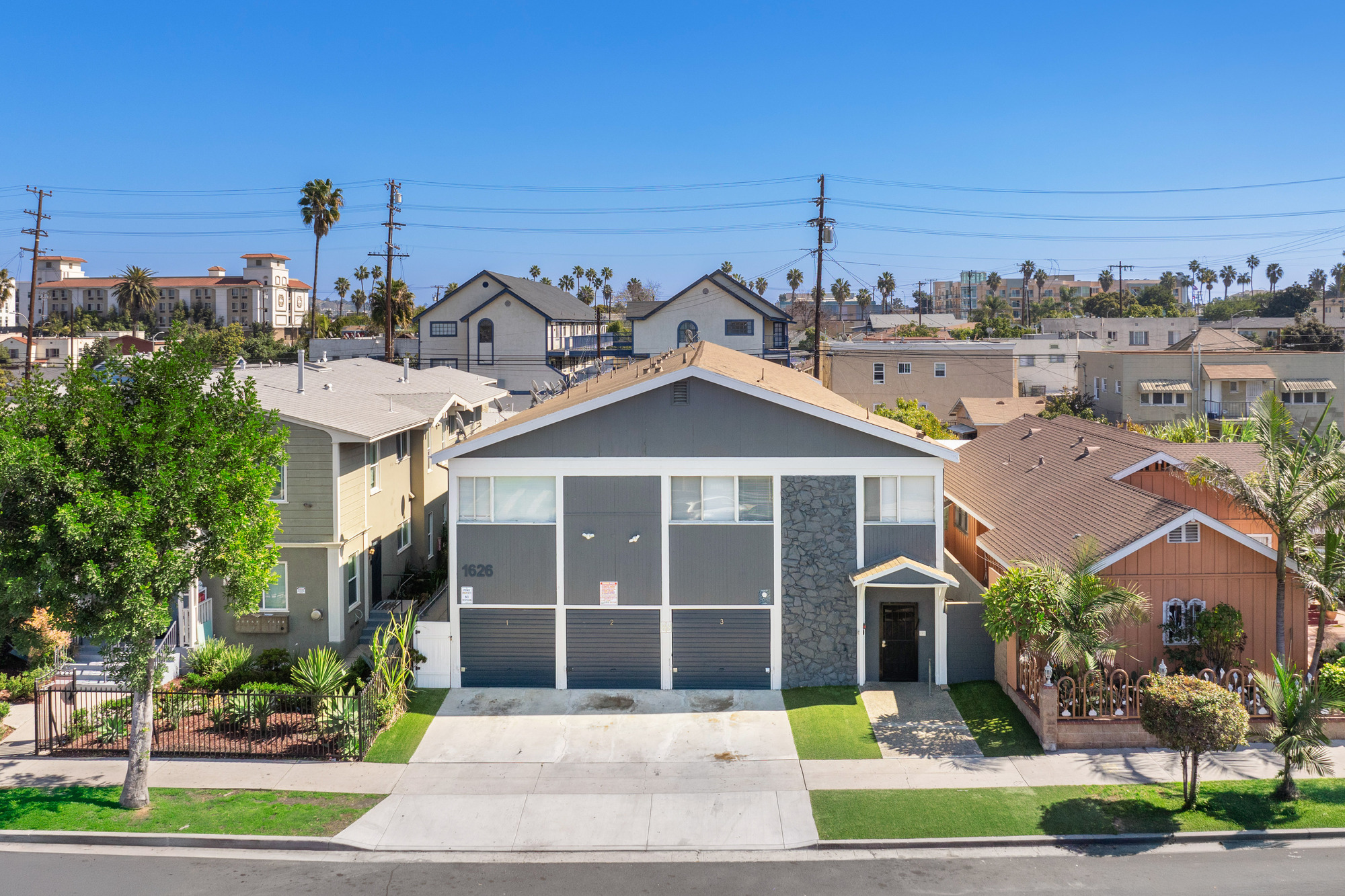 14-unit multifamily property at 1626 Pine Ave, Long Beach, CA