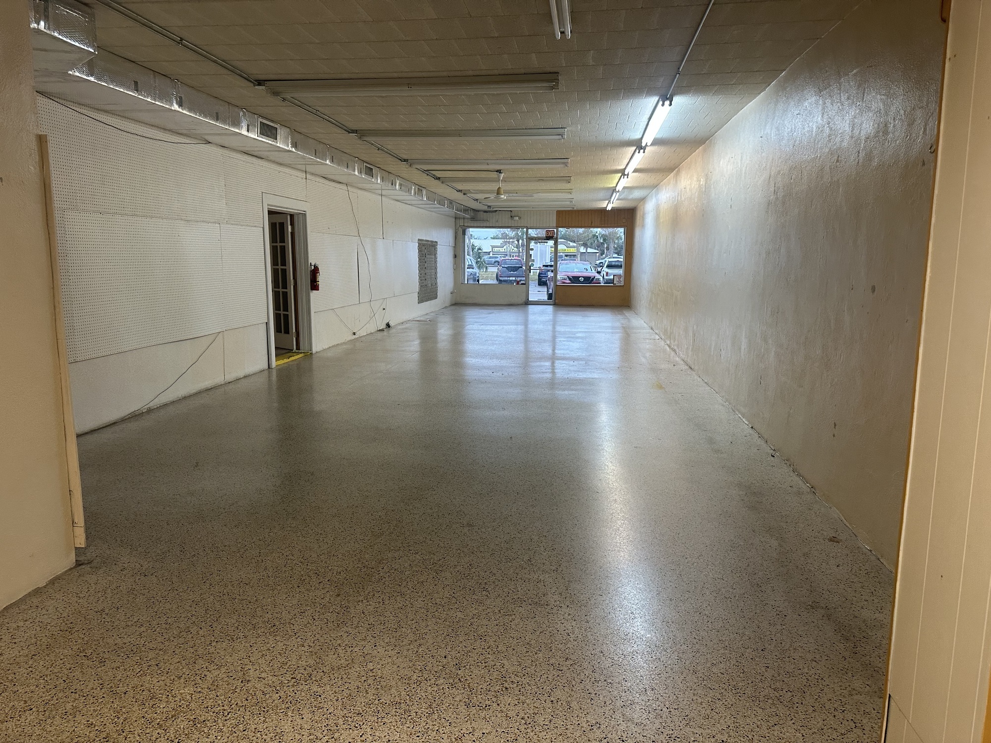 3642 Tamiami Trail - photo 13 of 19