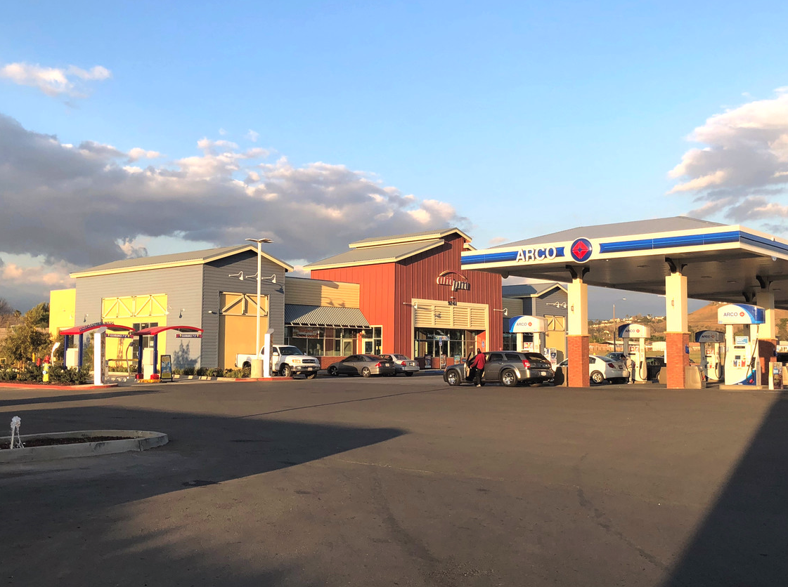 Limonite Plaza