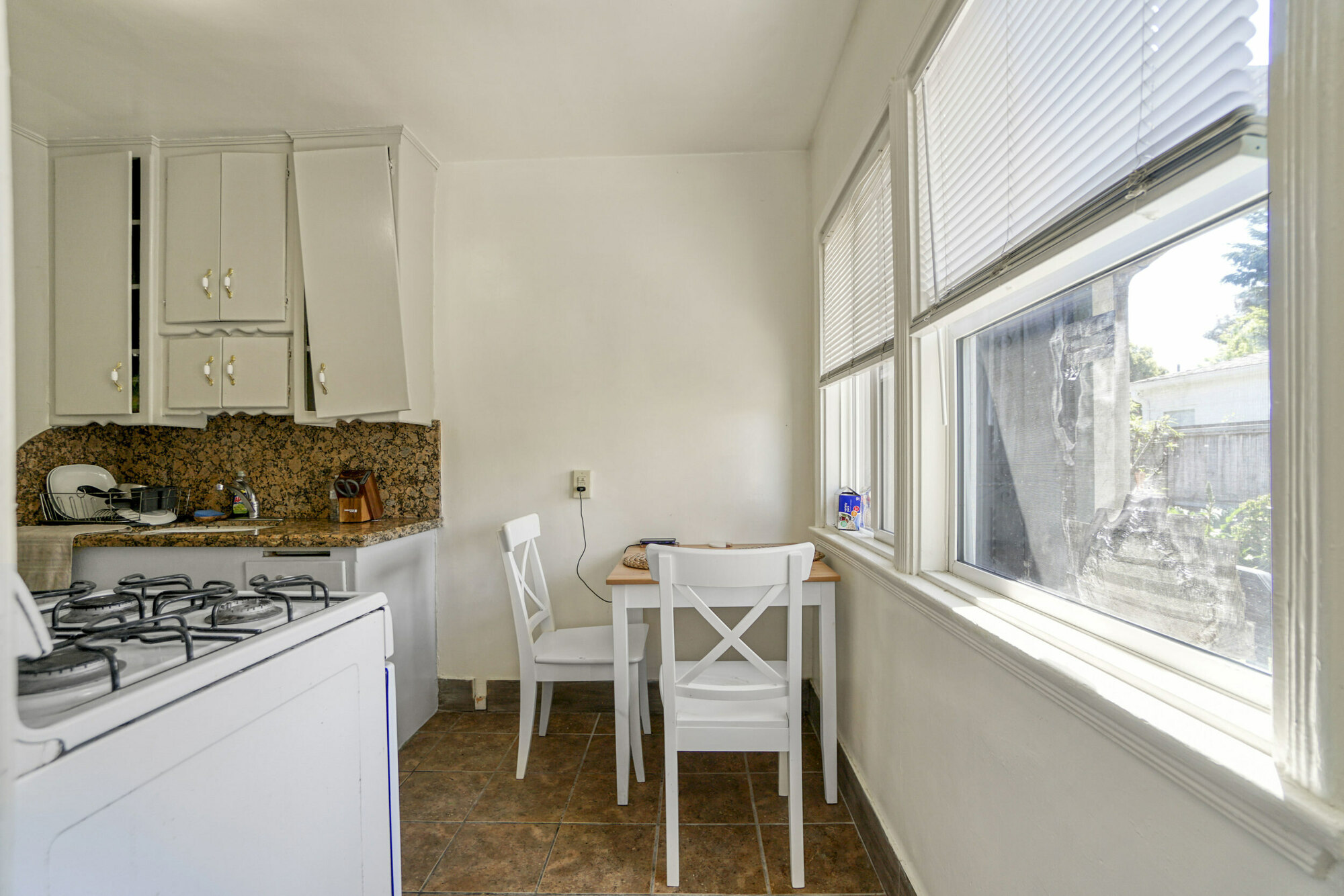 1134 Marco Pl, Venice thumbnail 25