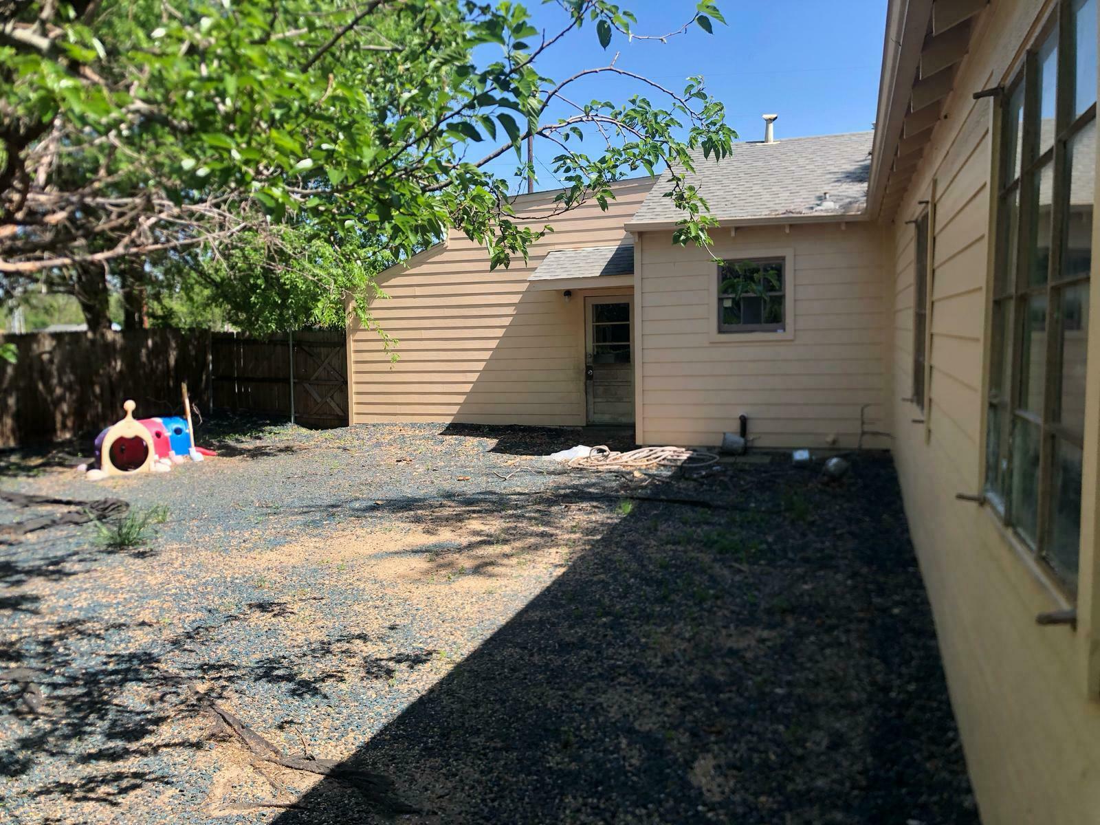 For Sale/ For Lease 4