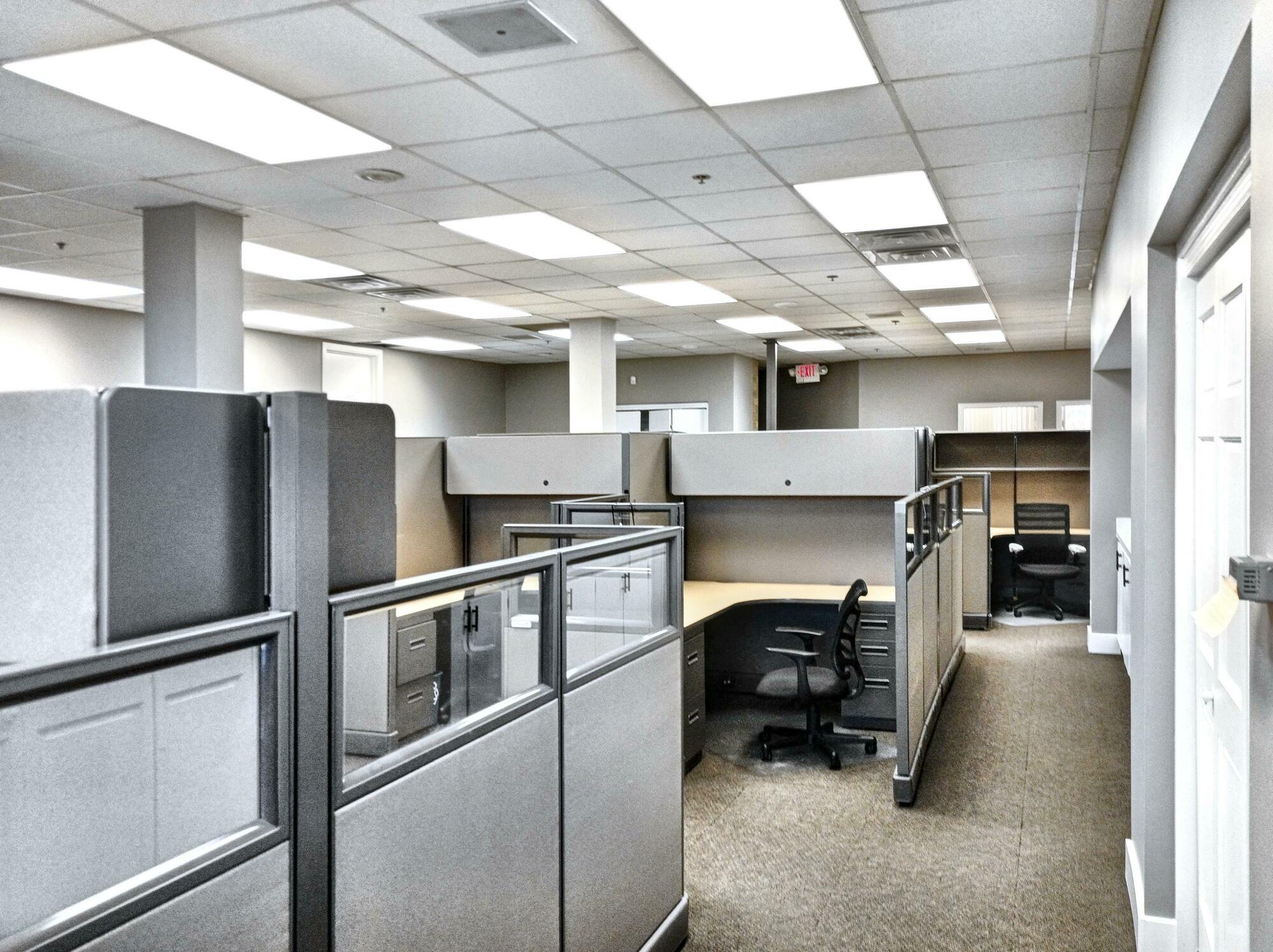 Office in Joliet 4