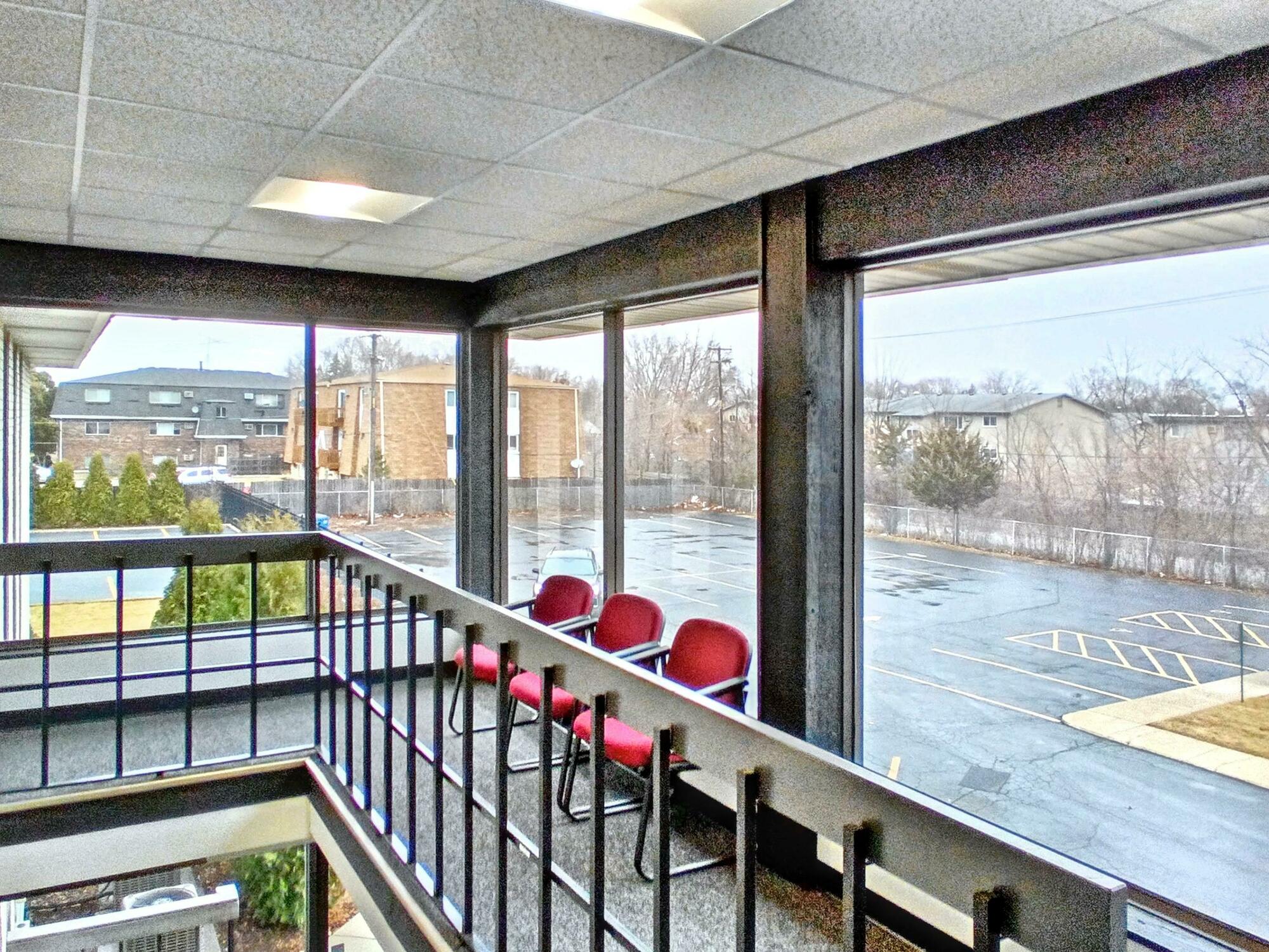 Office in Joliet 5