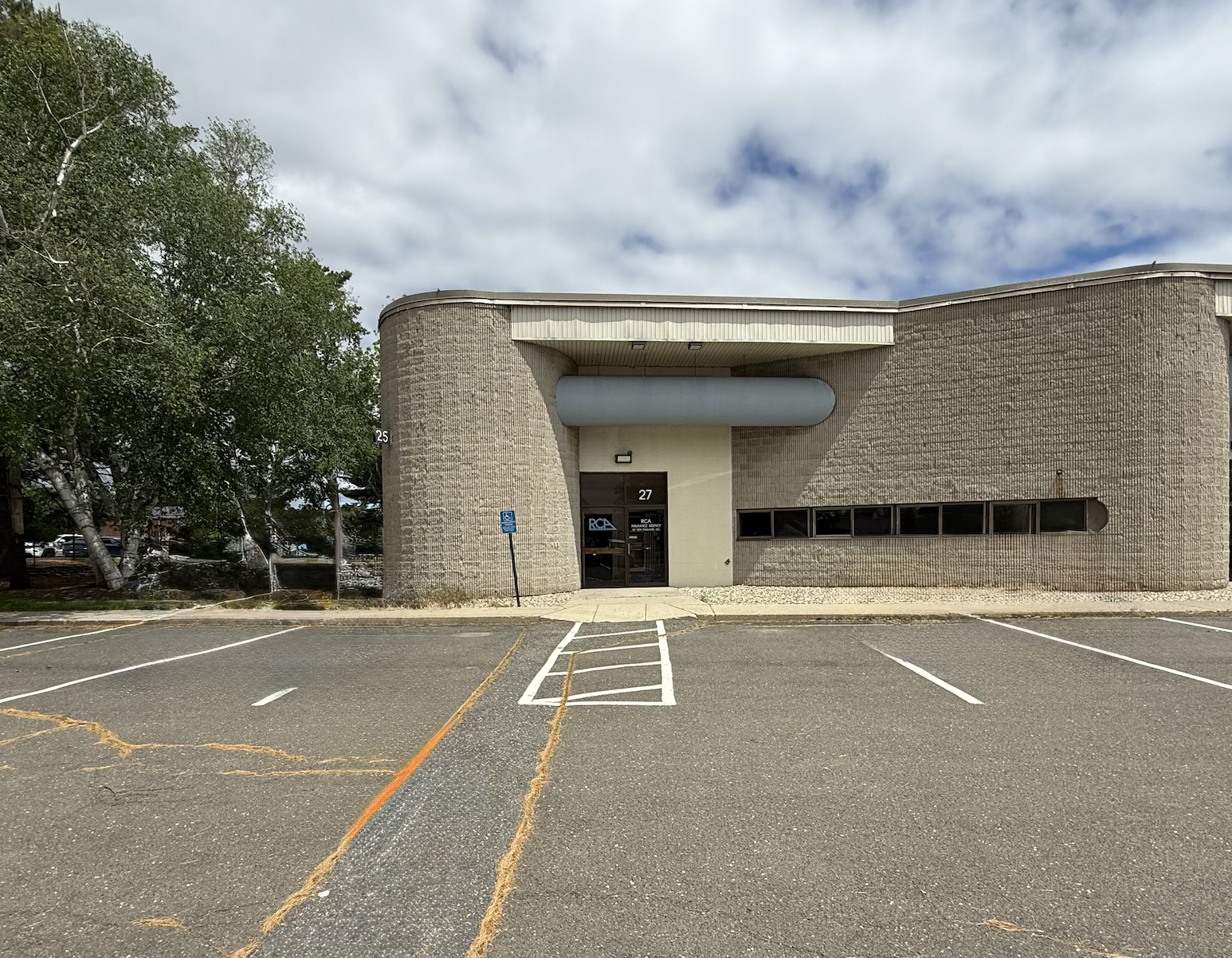 27 Capital Drive
